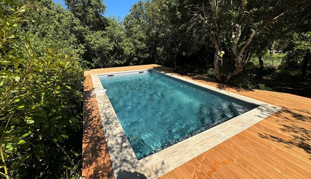 Chemin de Ronze - Maison au calme avec piscine