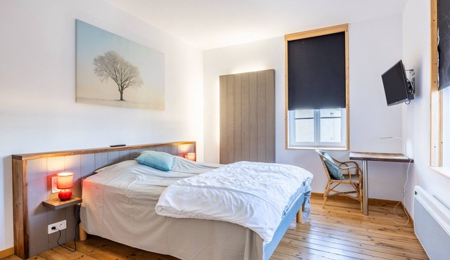 Chenin Guest Room with Wi-Fi