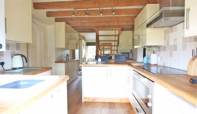 Chequer Tree Oast - Stunning Converted Oast House between Ashford and Tenterden