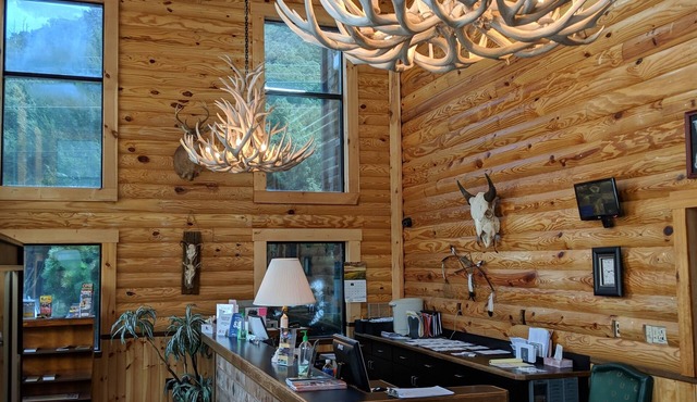 Cherokee Lodge