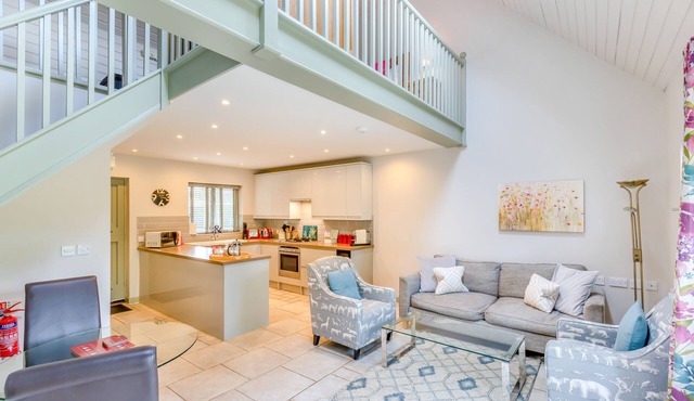 Cherry Cottage - Luxury for Couples, Use of Indoor Heated Swimming Pool