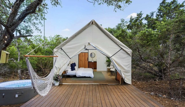 Cherry Cove Glamping W/Hot tub AND Cowboy Pool!