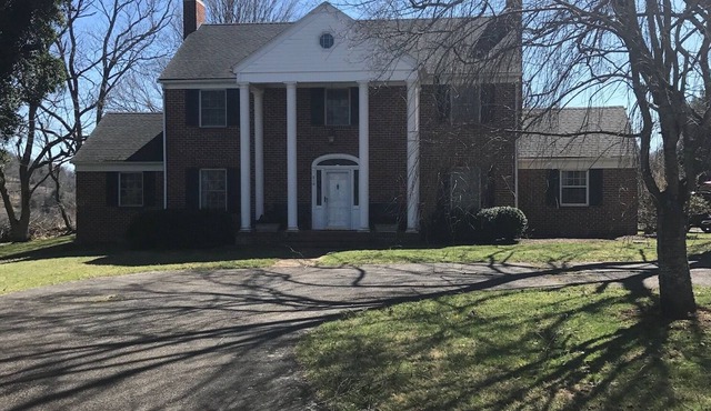 Cherry Hill, 5 BR Home Walk to Independence, VA, Grayson Co