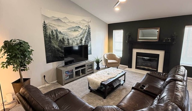 Cherry Hill Retreat | 7-Bedroom Luxury Stay Near Ski Resorts