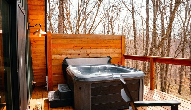 Cherry Hollow | Hocking Hills, Hot Tub, Romantic