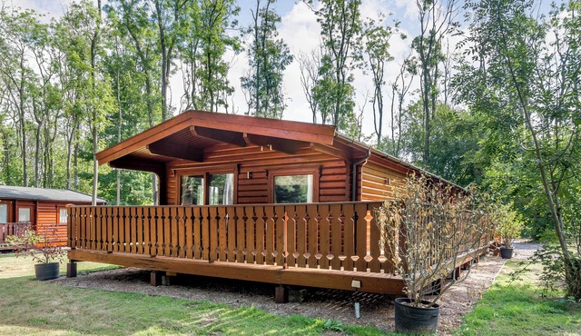 Cherry Lodge- UK37608