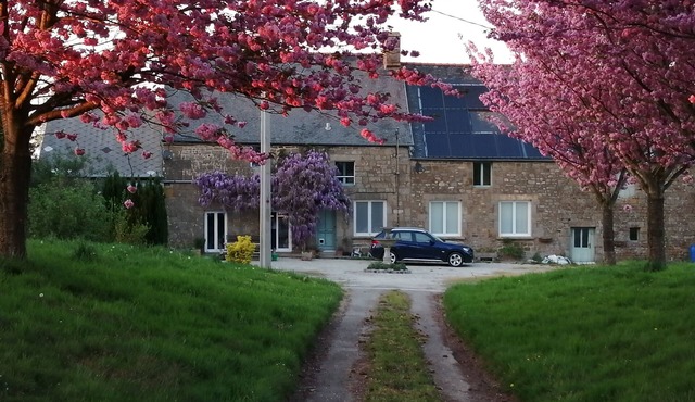 Cherry Tree Avenue gite, 2 ensuite bedrooms with salon and kitchen.