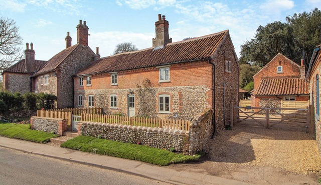 Cherry Tree Cottage - UK30237