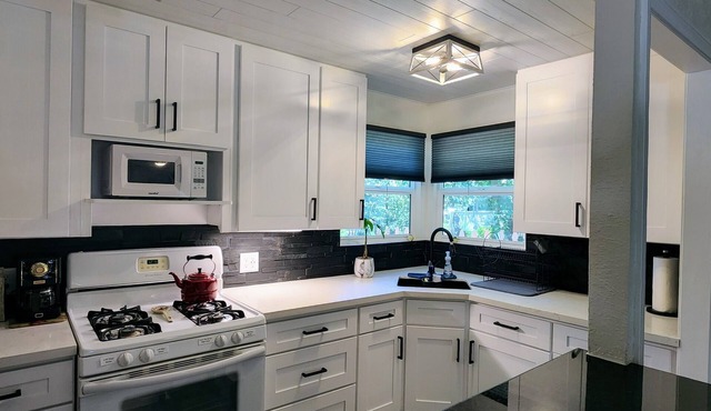 Cherry Valley Studio Guest Cottage