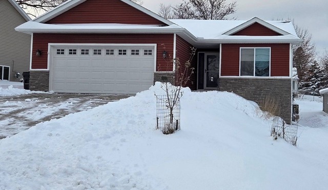 CherryWood Home-2 miles from Downtown & Mayo Clinic