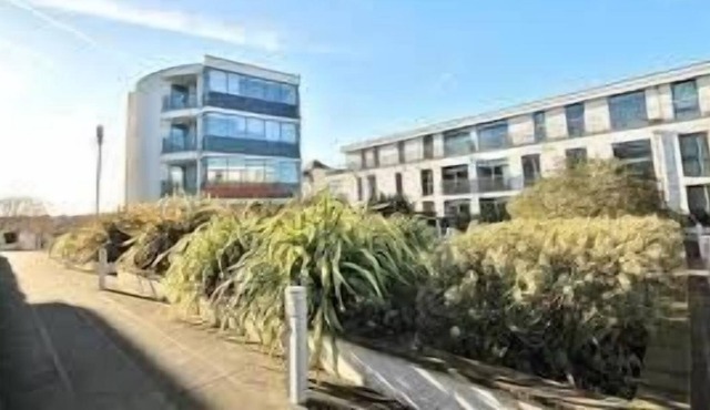 Chertsey - Stunning 4 Bedroom Apartment