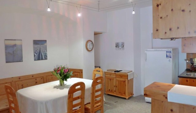 Chesa Cromer by Interhome