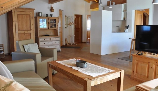 Chesa Sunasain V11 by Interhome