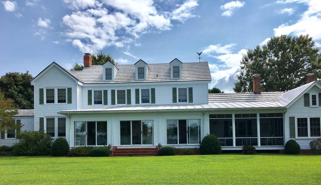 Chesapeake Bay Boating, Fishing, and Private Beach