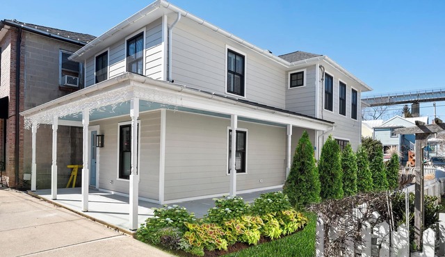 Chesapeake City Charm at the Boho House!