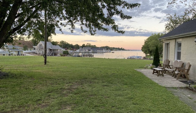 Chesapeake Cottages- 2 Quaint Waterfront Retreats