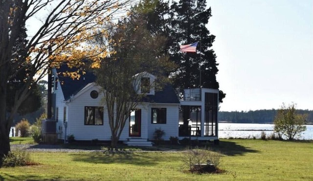 Chesapeake Sunset Cottage