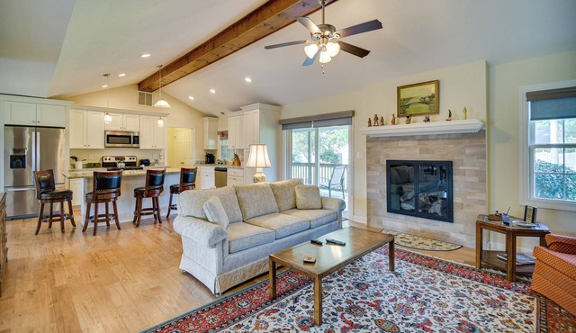 Chesapeake Vacation Rental ~ 9 Mi to Norfolk!