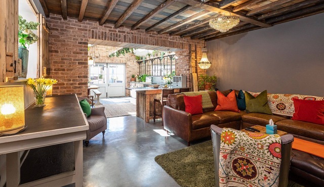 Cheshire Boutique Bathhouse - Interior Designed Georgian Townhouse