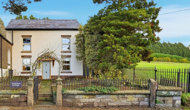 Cheshire Countryside, Delamere, Pet Free Retreat