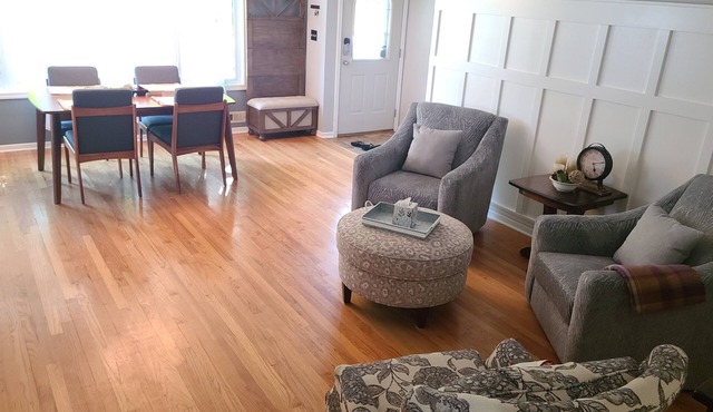 Cheshire House/Family Home, Fenced Yard, Pet Friendly, 2 mi from Mayo Clinic