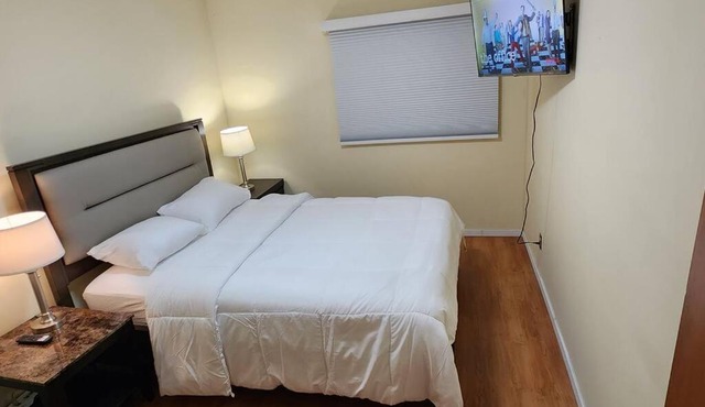 Chesskings Guest House - Unit 2
