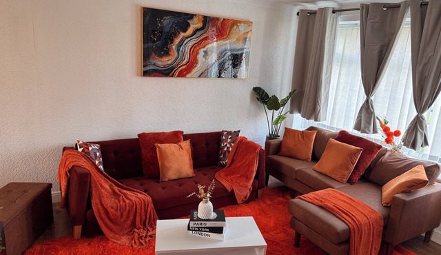 Chester House, 3 bedrooms ample living-space