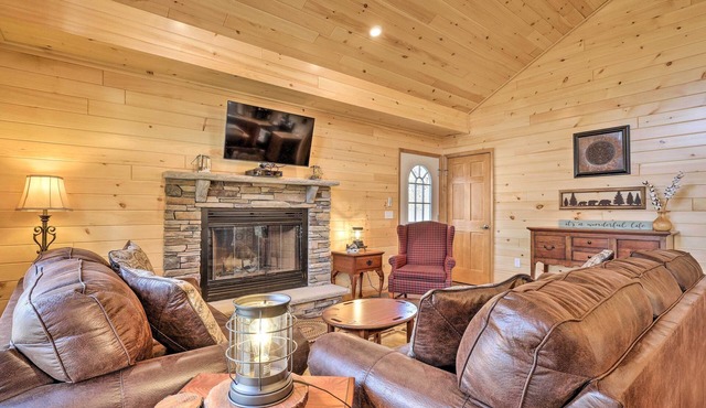 Chestertown Hideaway w/Lake & Beach Access!