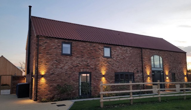 Chestnut House, Ashlin Farm Barns