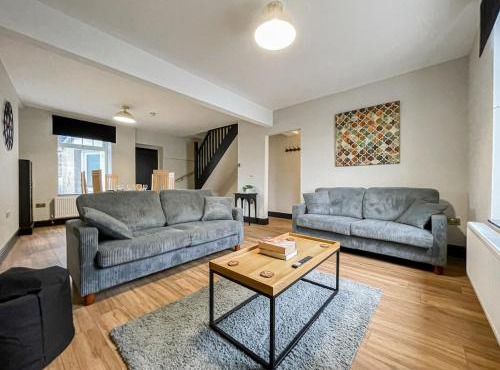 Chestnut House - Merthyr Tydfil