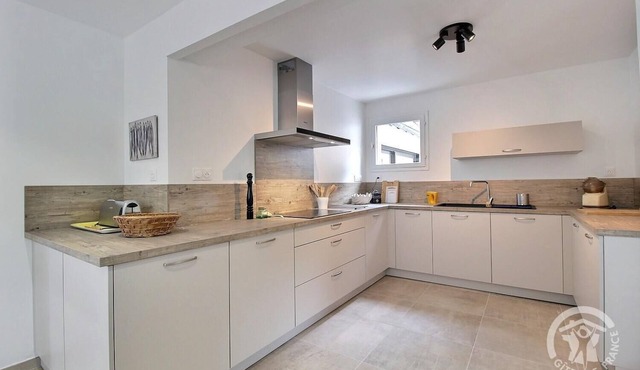 Chevoir House - PLOUBAZLANEC