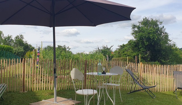 Chez Émile Logement Entier, 2 Chambres, Jardin Privé