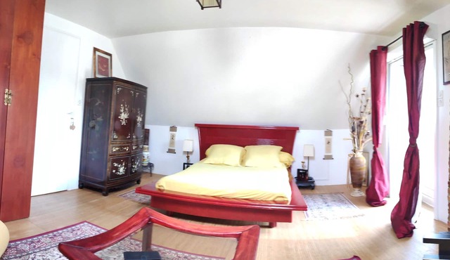 Chez Aurélia: Zen room with private bathroom