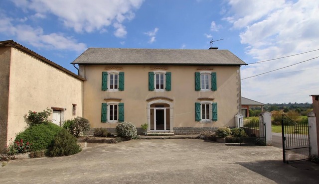 CHEZ BROUGE - MOMAS - Gîte