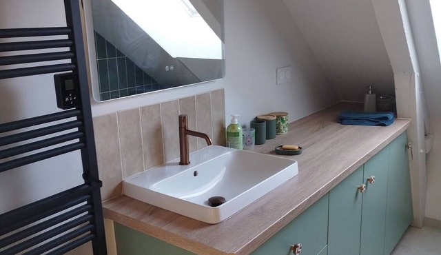 Chez Dauré" family home with pool and mountain views