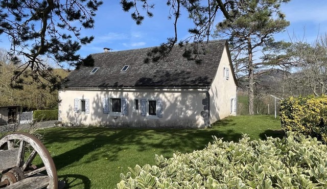 CHEZ ESCARAIN - ARETTE