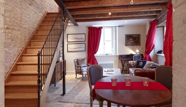 Chez Hall – Le Coin. gorgeous, quality 1bdr/1bth Cottage, Meursault centre