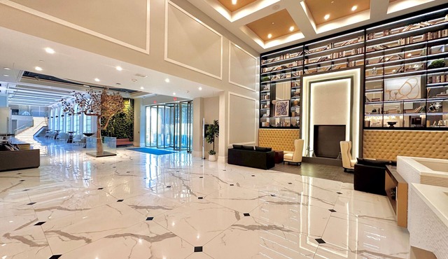 Chez Hotel Arlington Heights