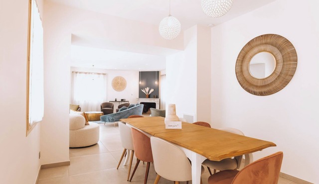 Chez Jean-françois, Grand Gîte Familial Haut de Gamme Avec Sauna et Piscine