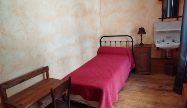 Chez Jean Pierre - Room 1pers. in a 17th century house - n ° 6