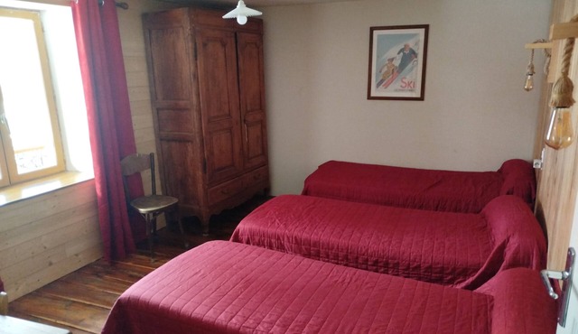 Chez Jean Pierre - Room 3pers. in a 17th century house - n ° 7