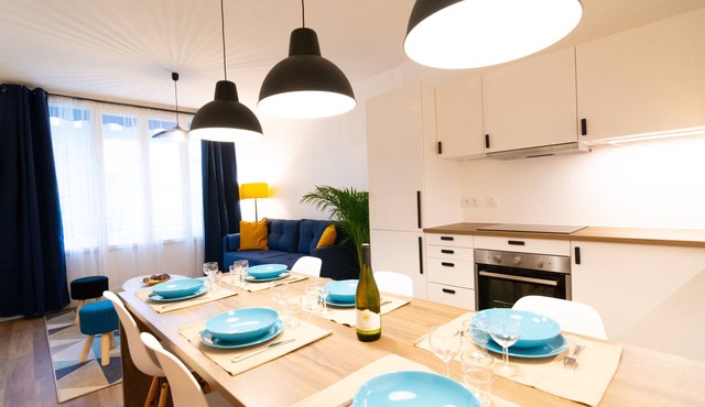 ⭐️ Chez Jules - Tram, Bus, 8 pers, 3ch, wifi ⭐️