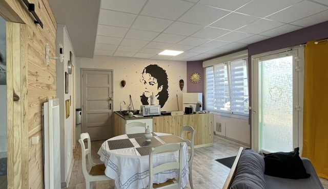 Chez Léandre , à 20 km du Lac du Der