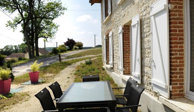 Chez L - NOE LES MALLETS