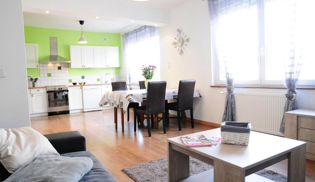 Chez Laurent et Sandrine - parking - jusqu'à 4 chambres - 6 couchages - possibilité de petit-déjeuner - possibilité de spa privatif