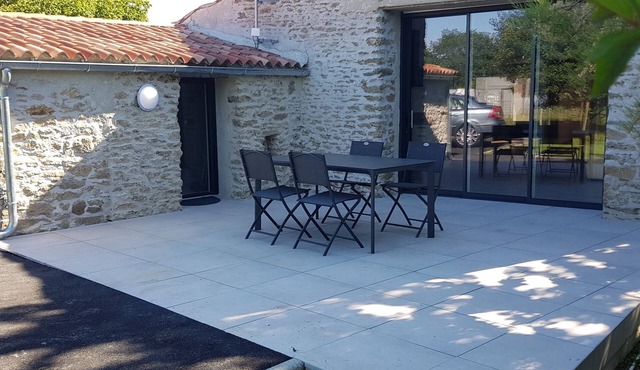 CHEZ MARCEL* Gîte PMR (base for rest, heated pool)