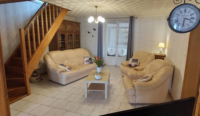 CHEZ MARCELLE - ETEIGNIERES