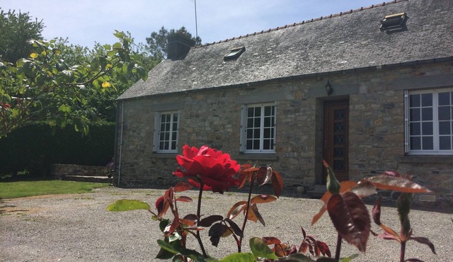 Chez Maria - Lake Guerlédan