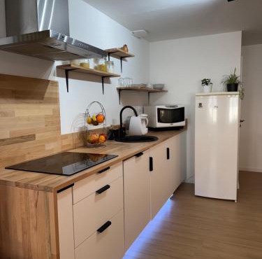 Chez Marie et Romain Ferry & Shuttle