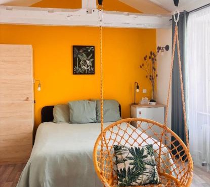 Chez Mary Studio -Jungle